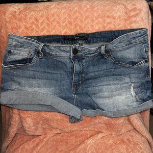 STS Blue Molly Jean Shorts (Size 32)